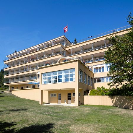 Crans-Montana Youth Hostel Exterior photo