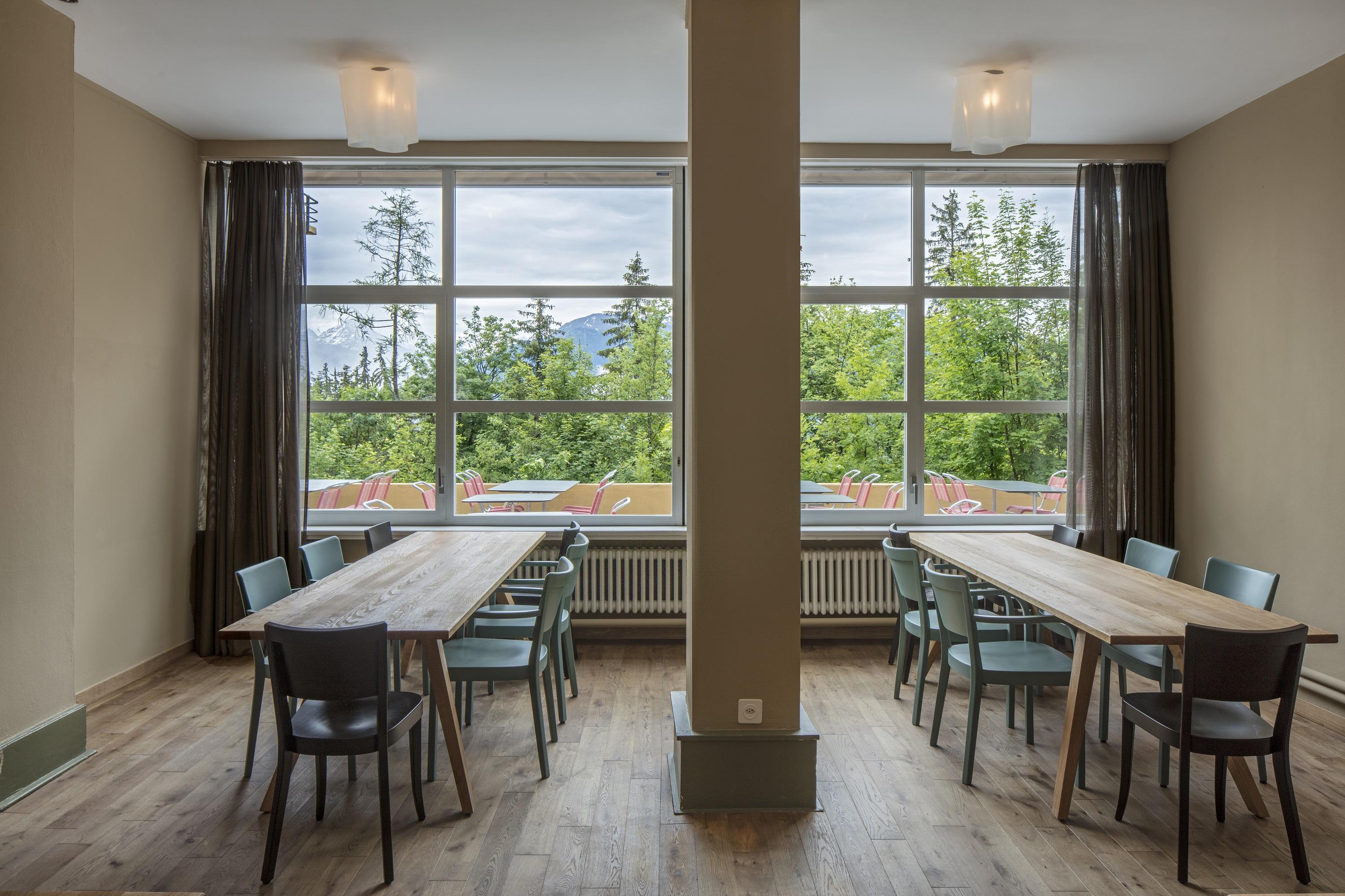 Crans-Montana Youth Hostel Exterior photo