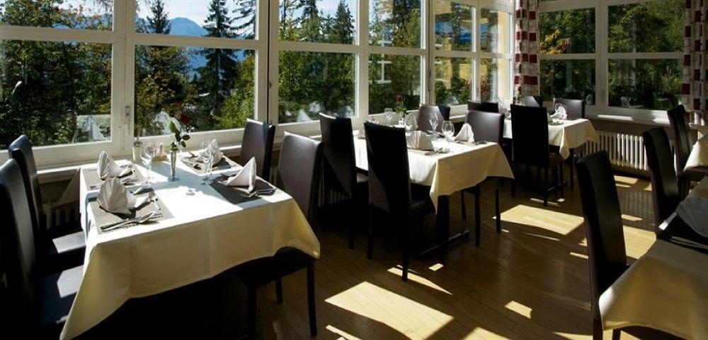 Crans-Montana Youth Hostel Exterior photo