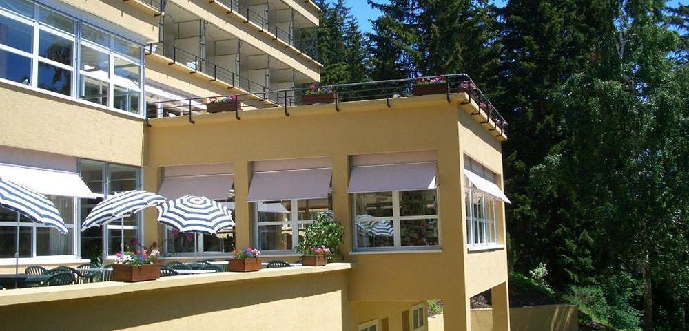 Crans-Montana Youth Hostel Exterior photo